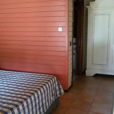 קסטלטו די ברנדוצו Motel 7 Laghi מראה חיצוני תמונה